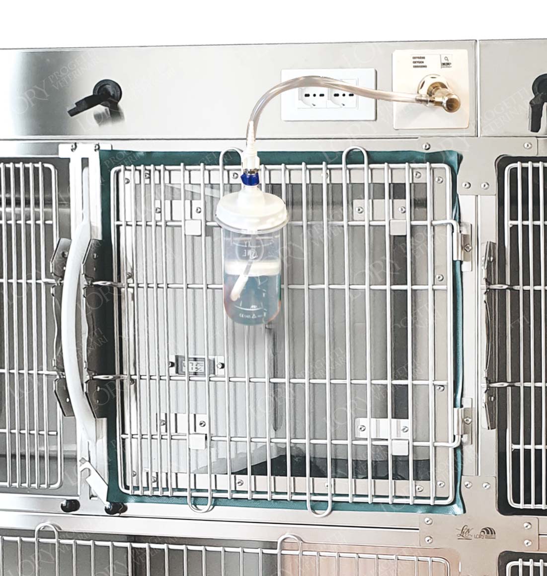 Direct gas connection for SDEGA cages