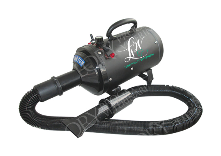Pelo blowers and vacuums